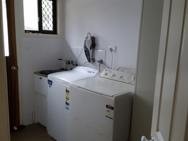 29 BASKET BEACH RD, Russell Island QLD 4184