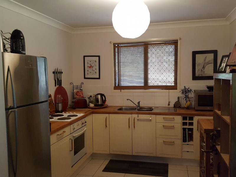 29 BASKET BEACH RD, Russell Island QLD 4184