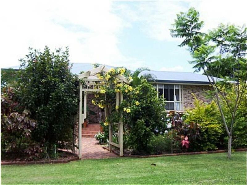33 Cavendish St, Russell Island QLD 4184