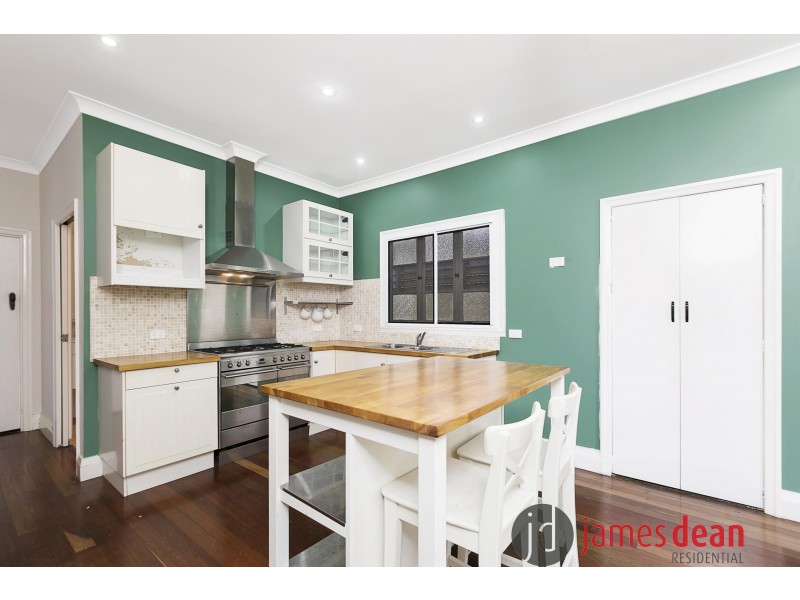 48 Roseneath Parade, Wynnum West QLD 4178