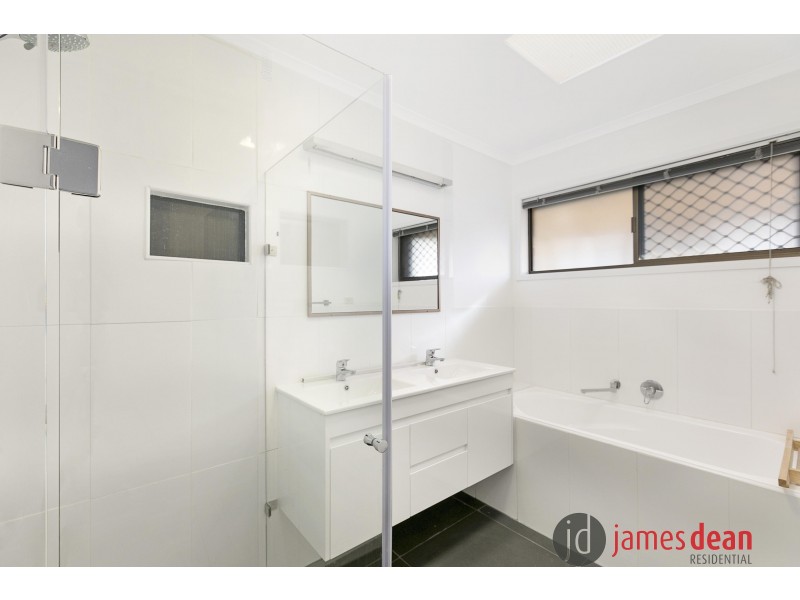 7 Unsworth Street, Belmont QLD 4153