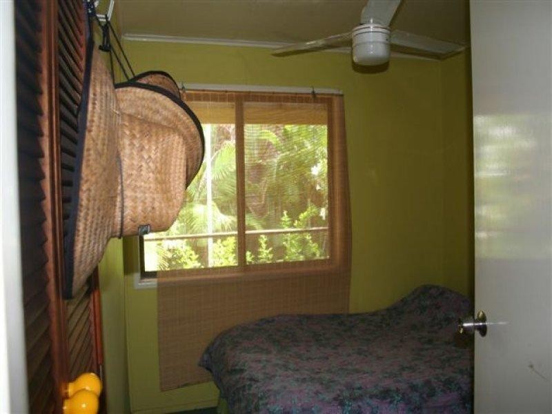 16 Midgen Street, Moreton Island QLD 4025