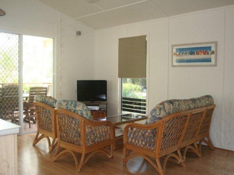 39 Midgen Street, Moreton Island QLD 4025