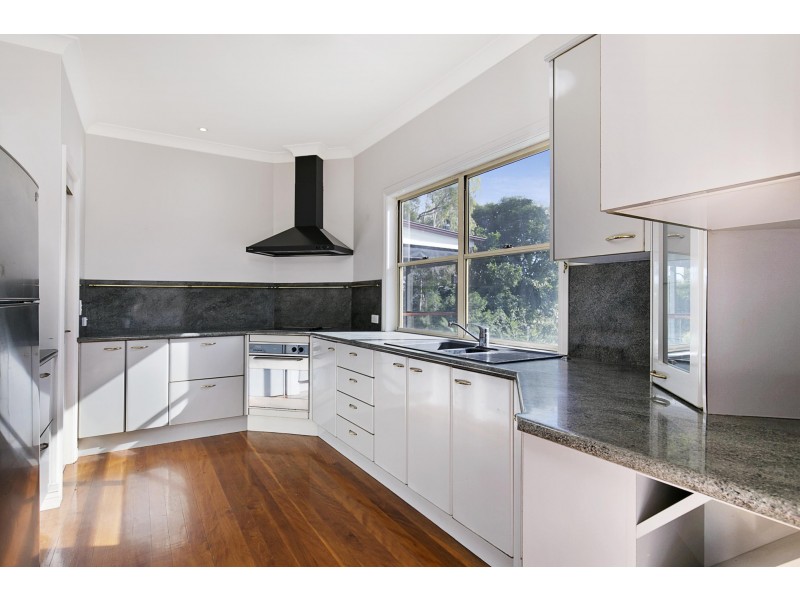 146 Temple Street, Coorparoo QLD 4151