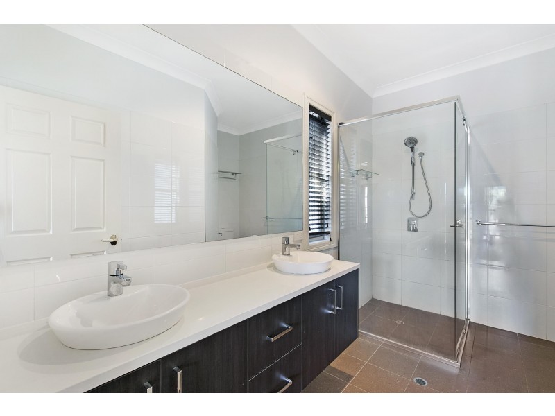 146 Temple Street, Coorparoo QLD 4151