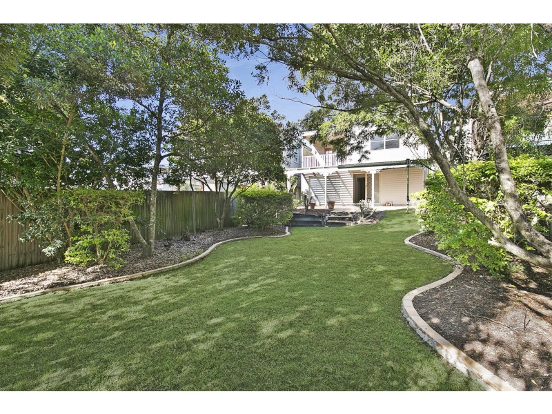 146 Temple Street, Coorparoo QLD 4151