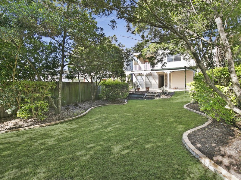 146  Temple Street, Coorparoo QLD 4151