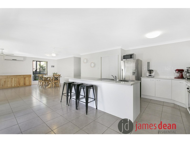 3 Tallis Street, Wakerley QLD 4154
