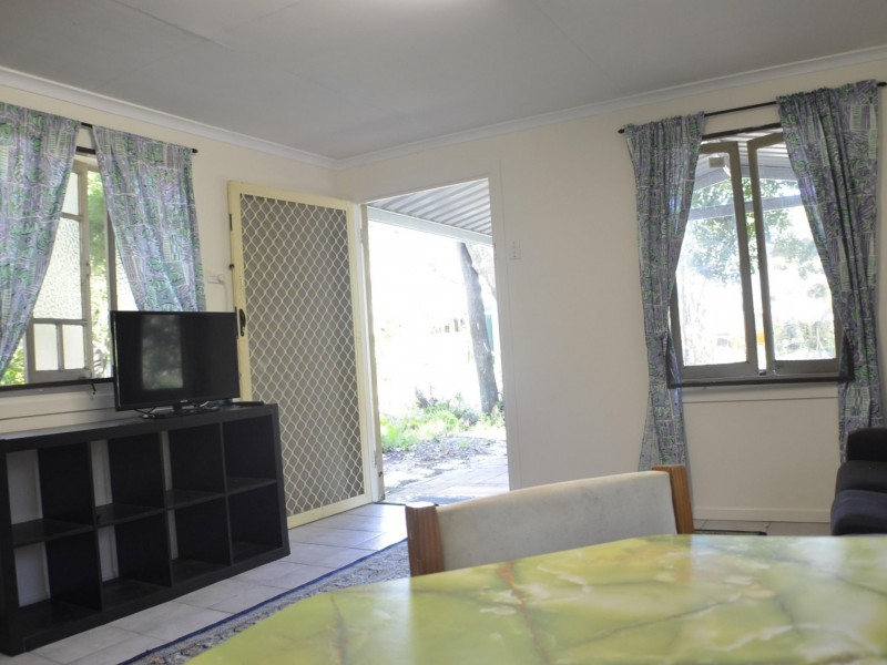 21 Midgen Street, Kooringal QLD 4025