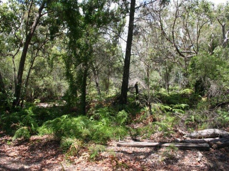 86 Goondool Street, Moreton Island QLD 4025