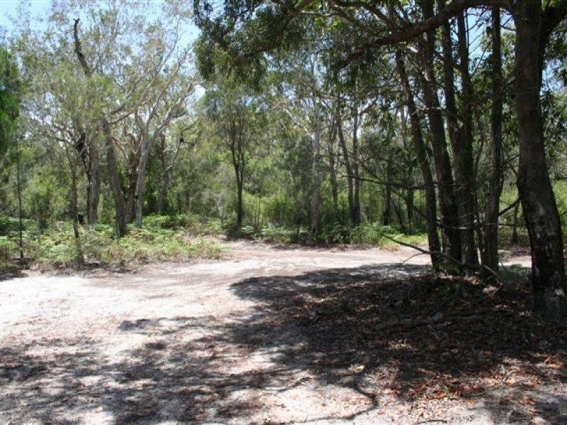 86 Goondool Street, Moreton Island QLD 4025