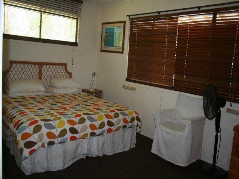 34 Midgen Street, Moreton Island QLD 4025