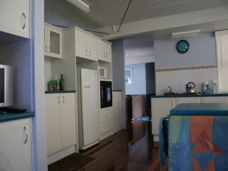 84 Midgen Street, Moreton Island QLD 4025