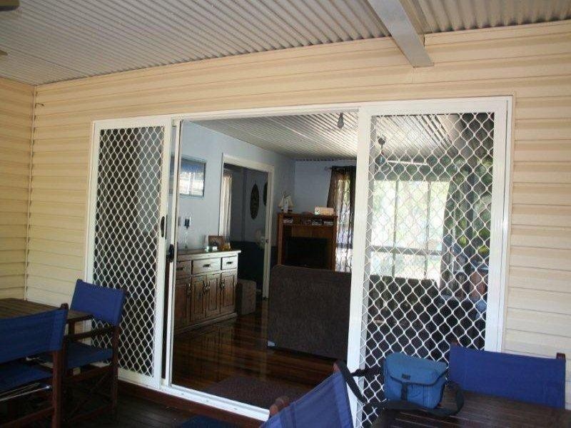 84 Midgen Street, Moreton Island QLD 4025