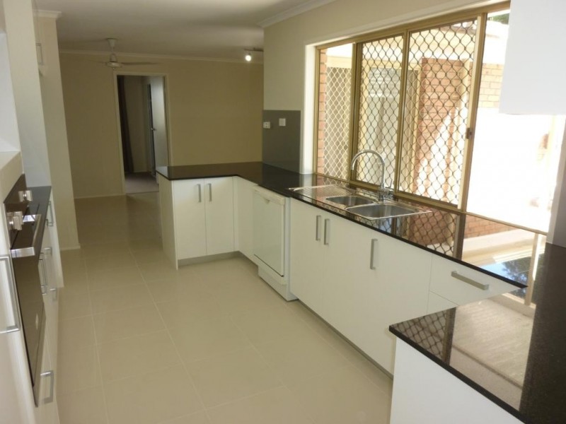 25 Loughrea Street, Tingalpa QLD 4173