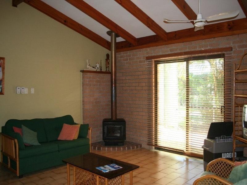 33 Kooringal Esplanade, Moreton Island QLD 4025