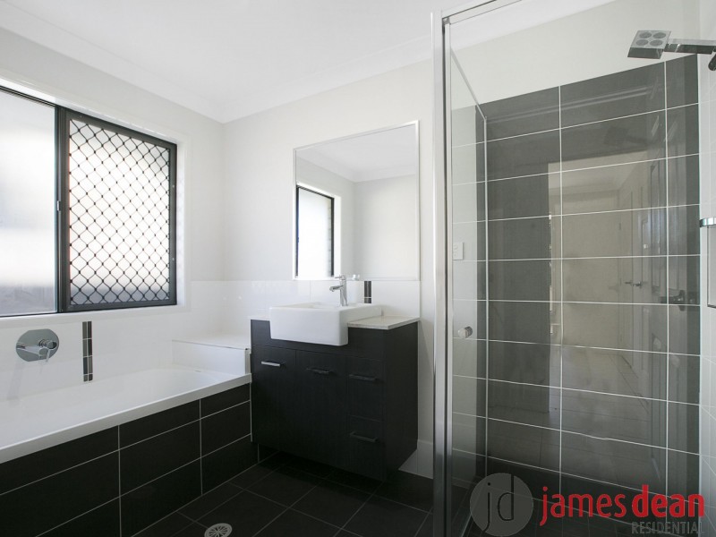 51a Wondall Road, Wynnum West QLD 4178