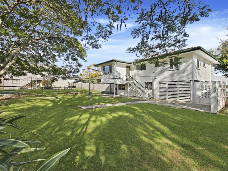 245 Preston Road, Wynnum West QLD 4178