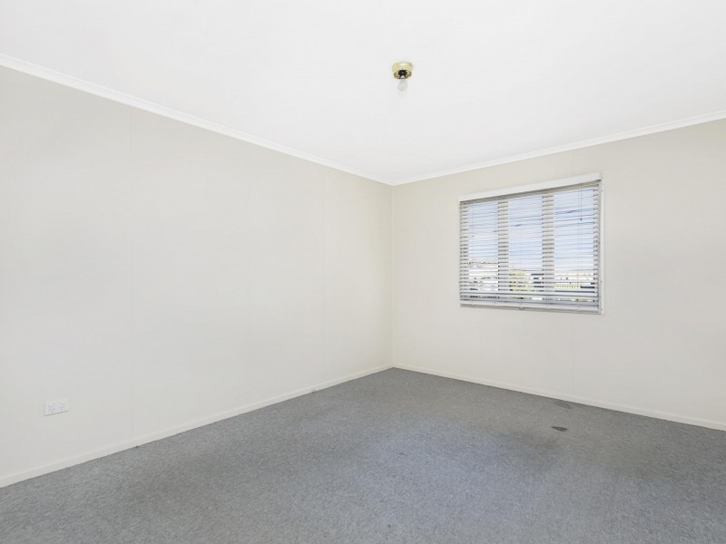 245 Preston Road, Wynnum West QLD 4178