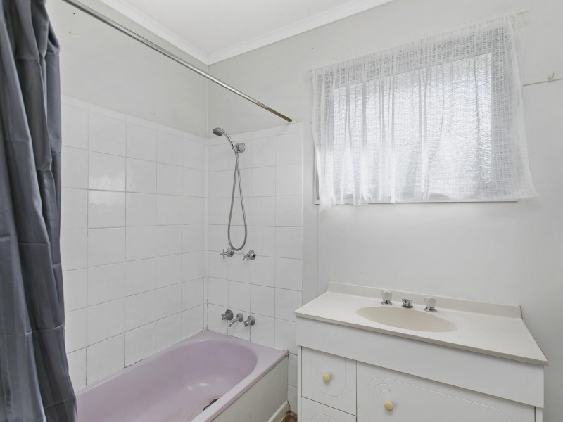 245 Preston Road, Wynnum West QLD 4178