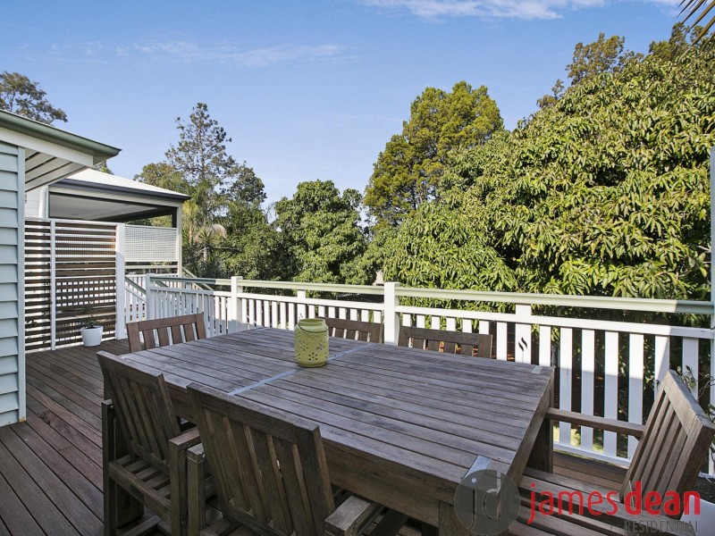 32 Barnham Street, Wynnum QLD 4178