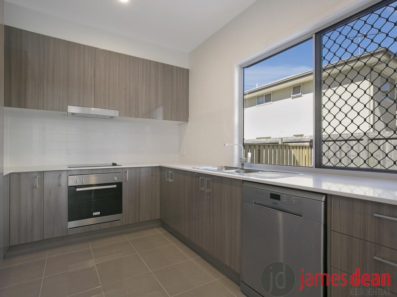 93 Andrew St, Wynnum QLD 4178