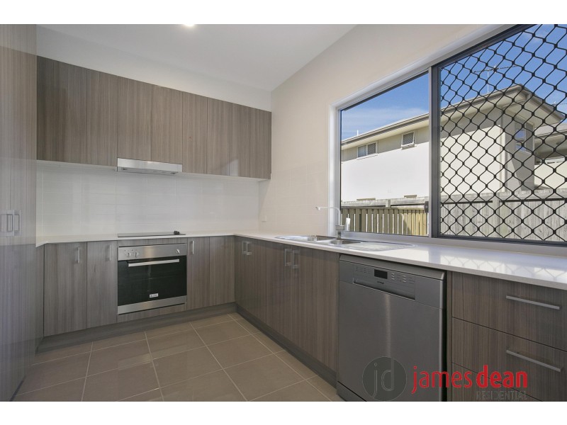 93 Andrew St, Wynnum QLD 4178