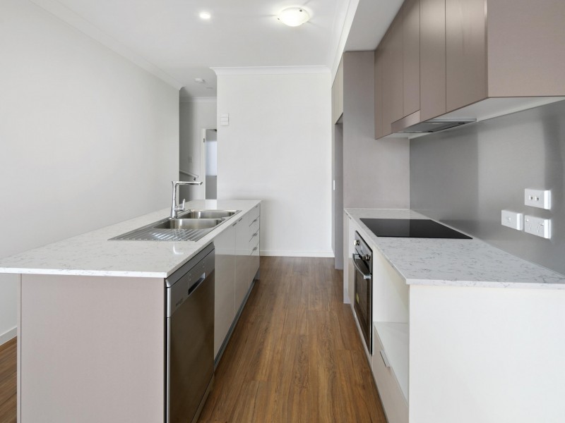 53/4 Lewis Place, Manly West QLD 4179