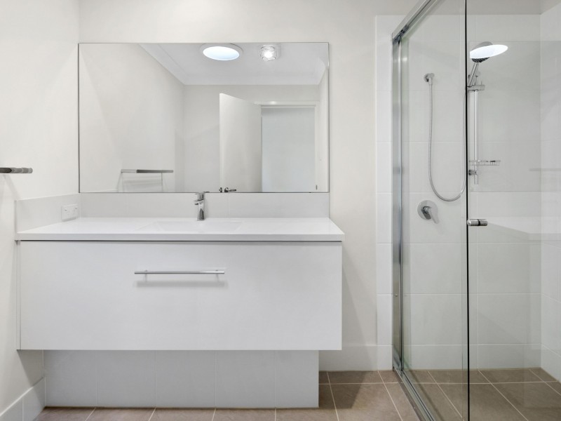 53/4 Lewis Place, Manly West QLD 4179