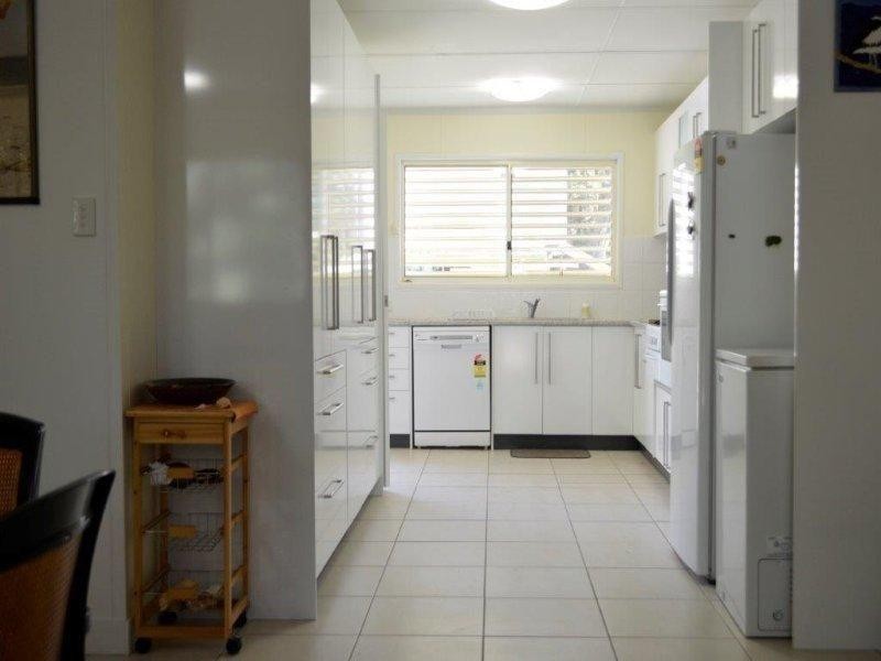 38 Goondool Street, Moreton Island QLD 4025