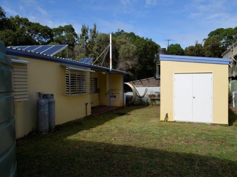 38 Goondool Street, Moreton Island QLD 4025