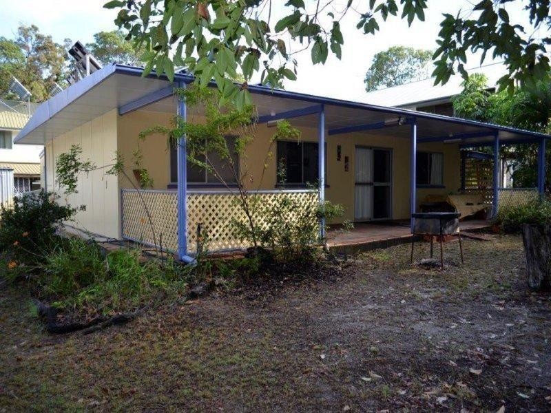 38 Goondool Street, Moreton Island QLD 4025