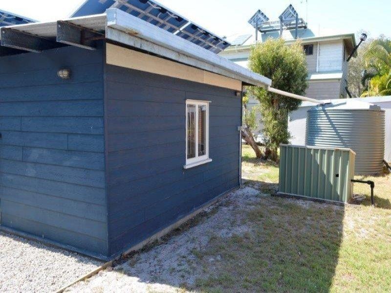 95 Midgen Street, Moreton Island QLD 4025