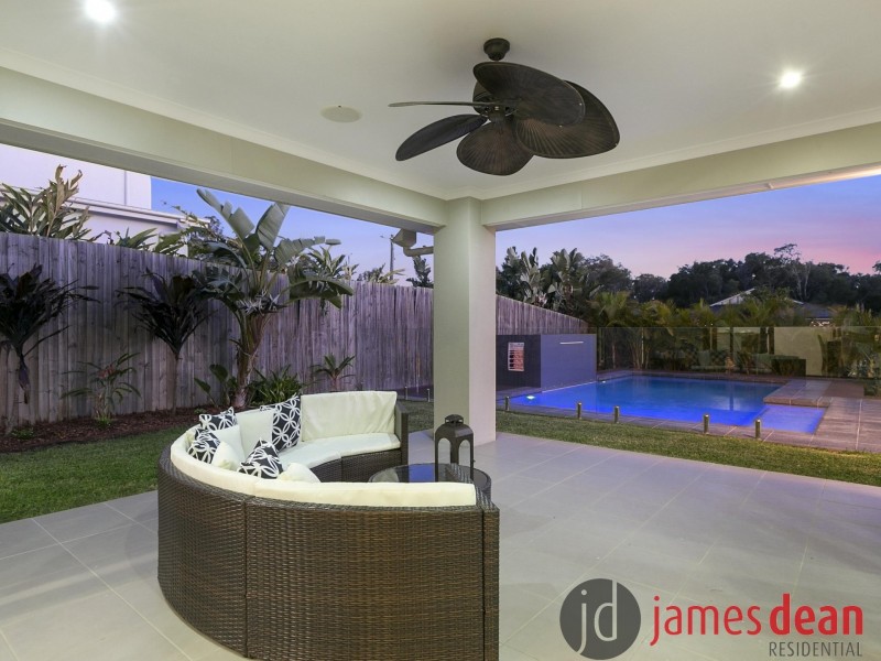 75 Ivy Crs, Wakerley QLD 4154