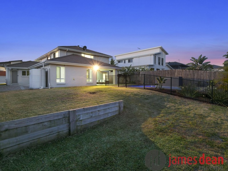 75 Ivy Crs, Wakerley QLD 4154