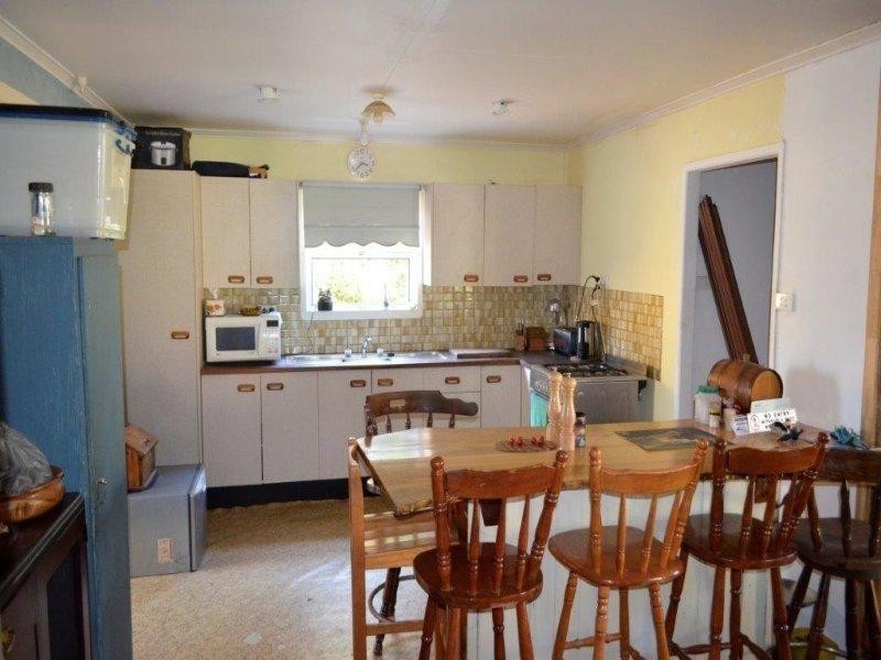 96 Midgen Street, Moreton Island QLD 4025