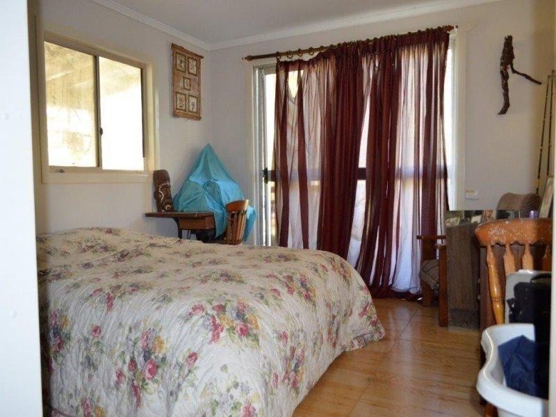 96 Midgen Street, Moreton Island QLD 4025