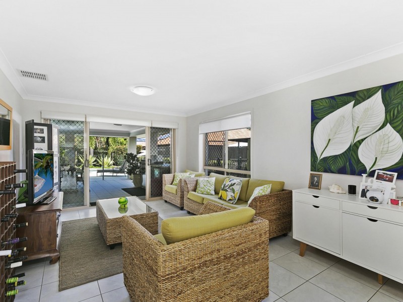 16 Diana Place, Manly West QLD 4179