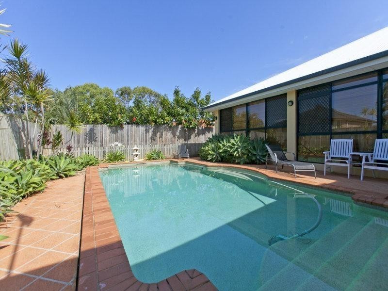 12 Burbank Road, Birkdale QLD 4159