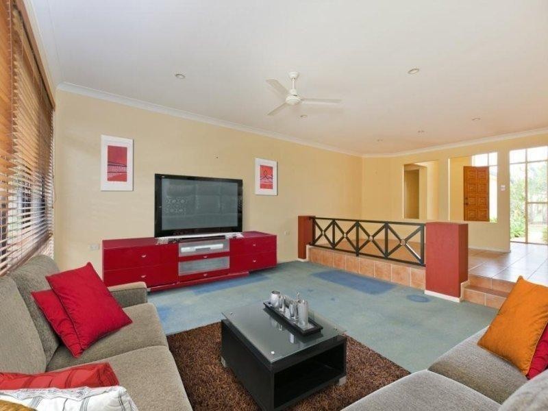 12 Burbank Road, Birkdale QLD 4159