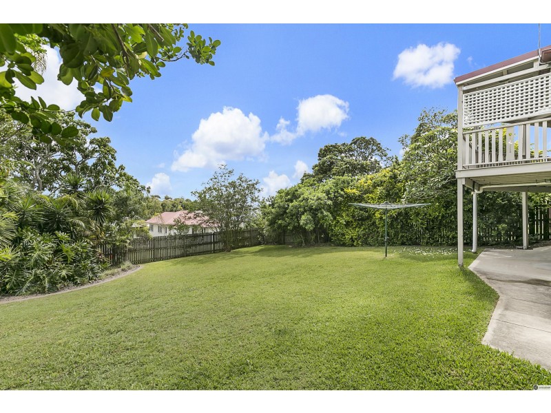 34 Buzacott St, Carina Heights QLD 4152