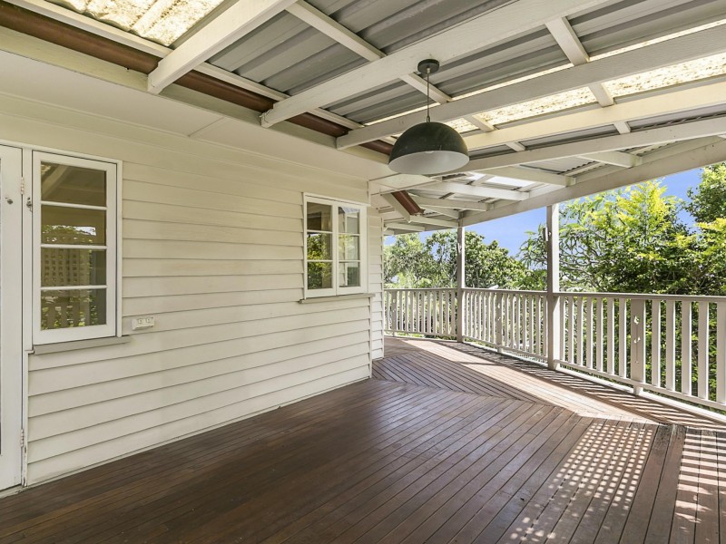 34 Buzacott St, Carina Heights QLD 4152