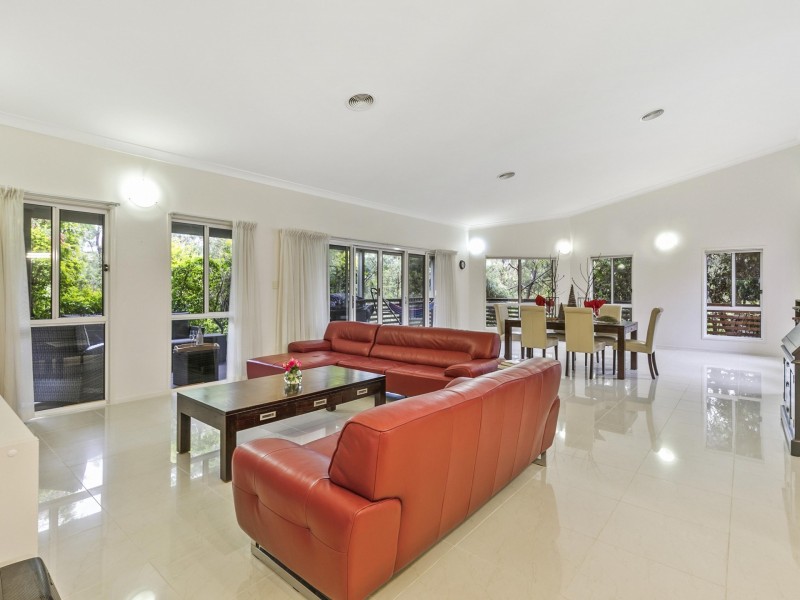 8 Wattle Place, Gumdale QLD 4154