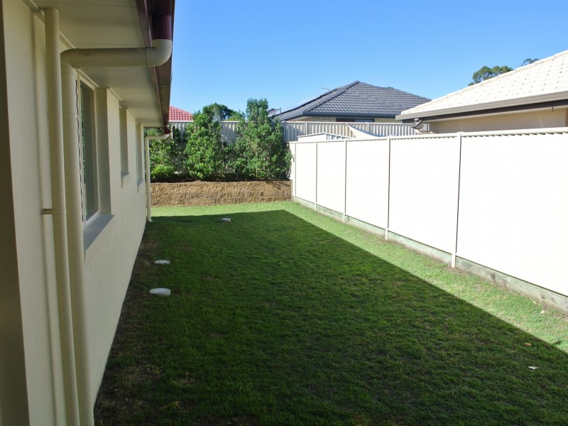 124 Ropley Road, Wynnum West QLD 4178