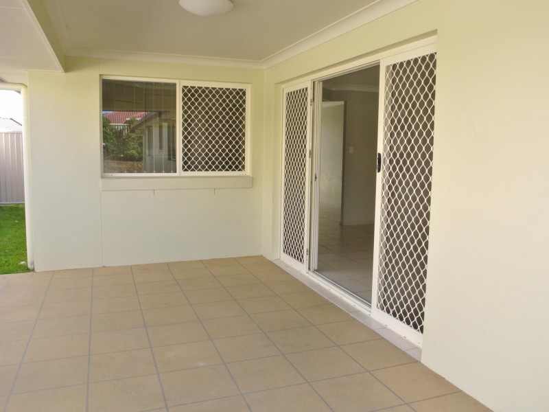 124 Ropley Road, Wynnum West QLD 4178
