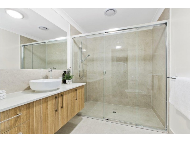 6/52  Booligal Street, Carina QLD 4152