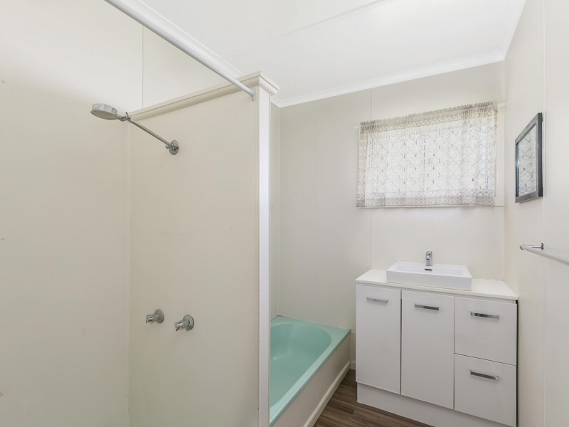 15 Barham Street, Coopers Plains QLD 4108