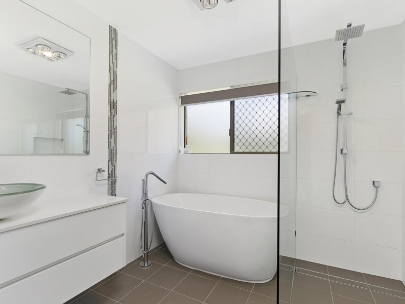 23 Catamaran Street, Manly West QLD 4179