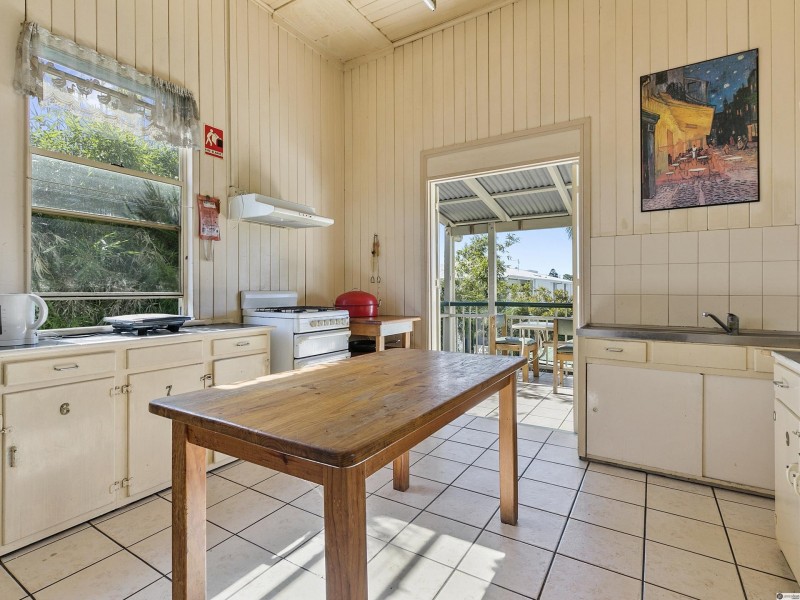 56 Ernest Street, Manly QLD 4179