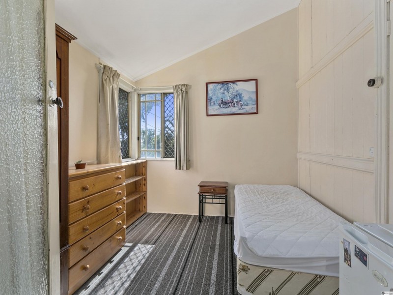 56 Ernest Street, Manly QLD 4179